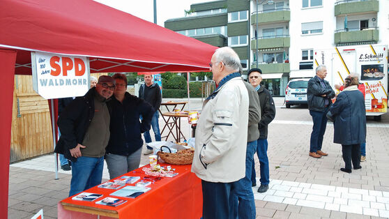 SPD-Infostand zur Bundestagswahl auf dem Marktplatz Waldmohr